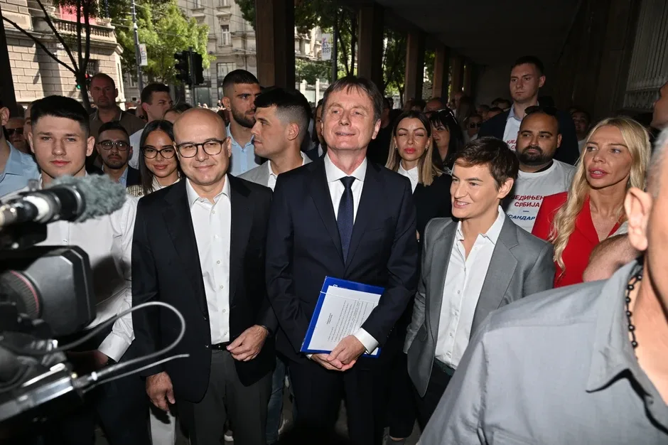 "Aleksandar Vučić - Ujedinjena Srbija" pod rednim brojem 1 na izbornom listiću
