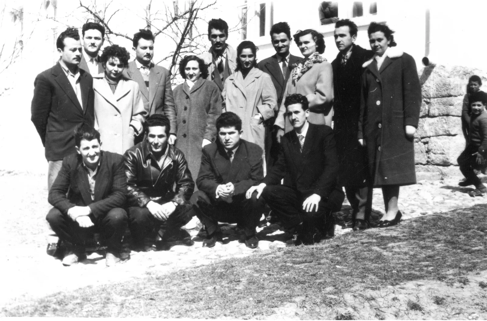 ПРОСВЕТНИ РАДНИЦИ ЛУЖНИЦЕ — Данас објављујемо фотографије наше драге сараднице Анђеле Ивановић о просветним радницима Лужнице. — fotografija 8