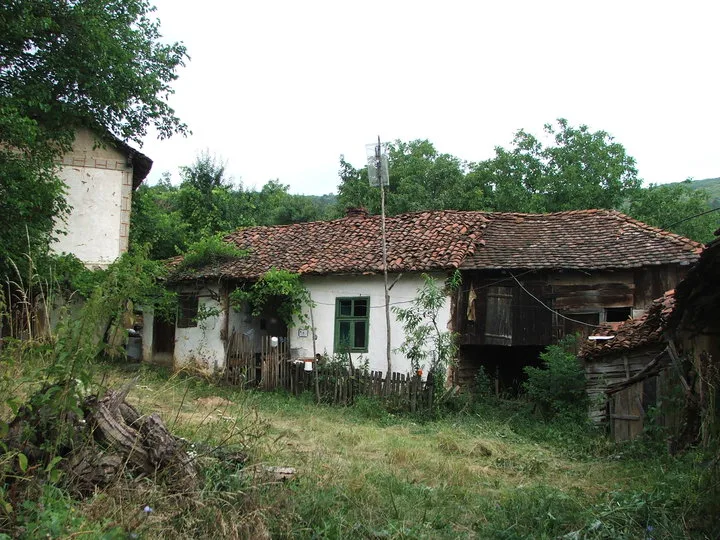 ЛУЖНИЧКО НАРОДНО ГРАДИТЕЉСТВО — fotografija 12