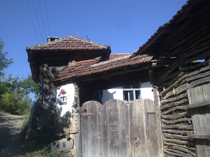 ЛУЖНИЧКО НАРОДНО ГРАДИТЕЉСТВО — fotografija 13