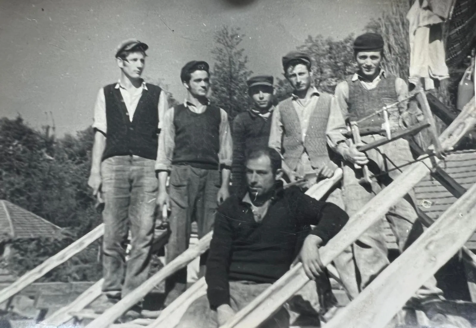 ЛУЖНИЧКИ ПЕЧАЛБАРИ — „Ја сам ти ко пиле. — Кад дојде време, — „Ја сам ти ко пиле. — Кад дојде време,