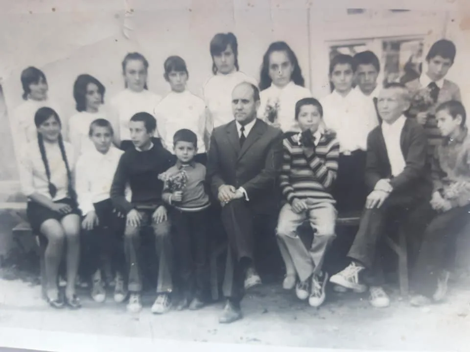 ЛУЖНИЧКА СЕЛА КОЈА НЕСТАЈУ — БЕРИН ИЗВОР — ШКОЛА У БЕРИН ИЗВОРУ