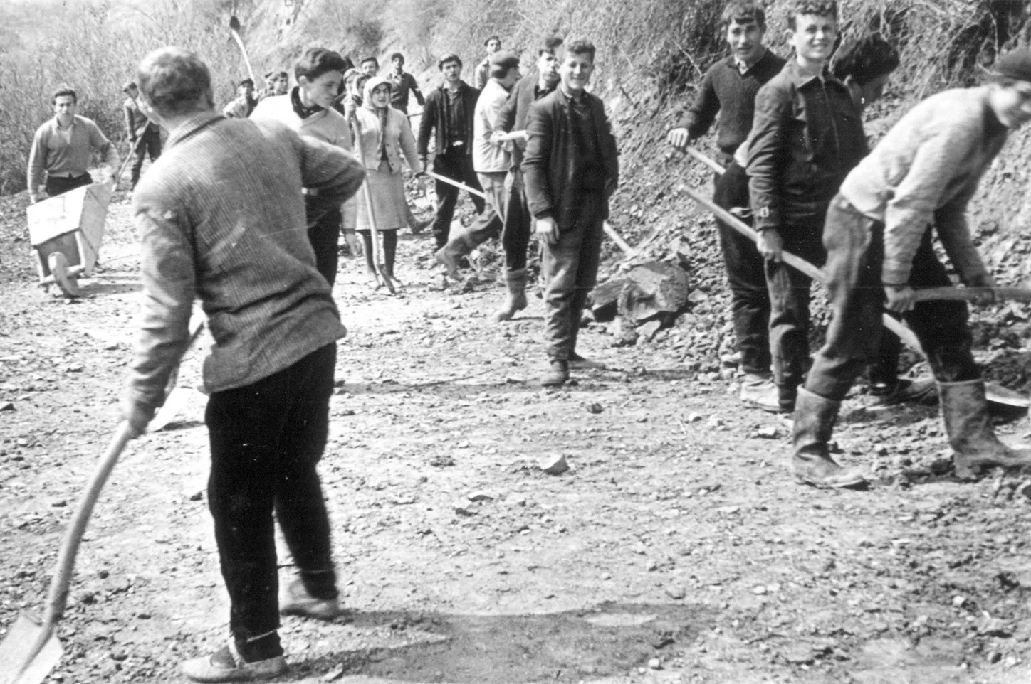 СЕОСКЕ – ЛОКАЛНЕ РАДНЕ АКЦИЈЕ У ЛУЖНИЦИ — ПРВИ ДЕО — fotografija 3