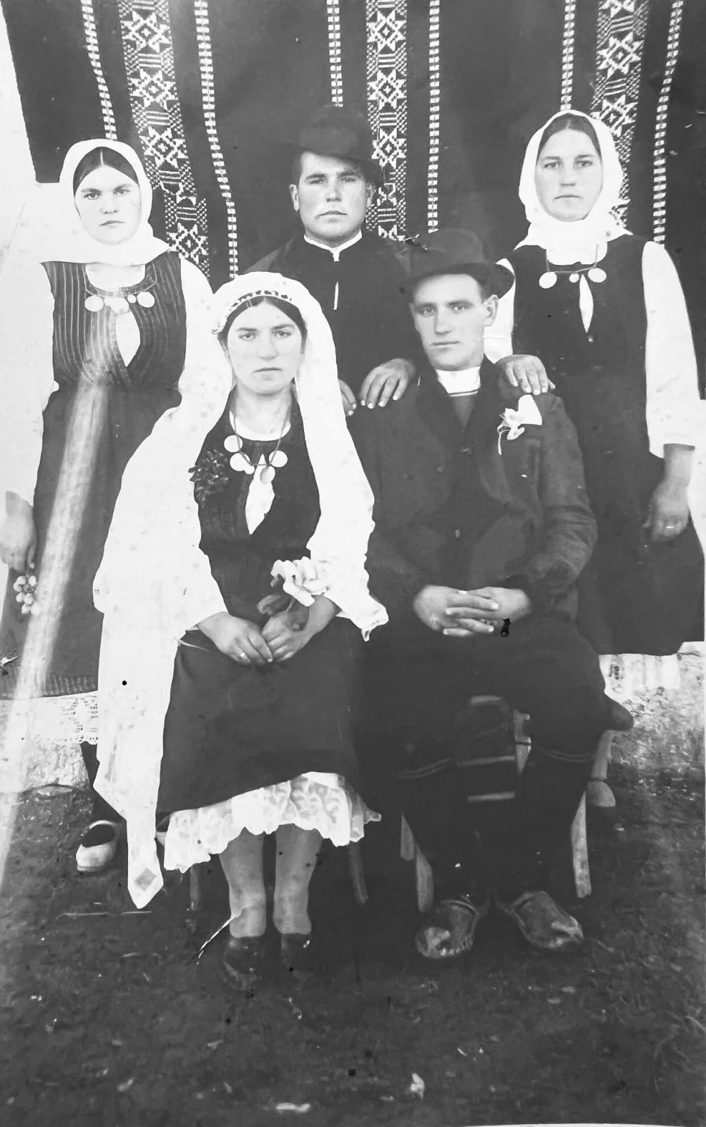 ЛУЖНИЧКИ НАРОДНИ ОБИЧАЈИ — Свадба, огледи, удумушка....